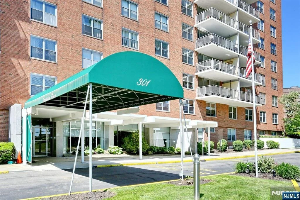 Photo of 301 Beech