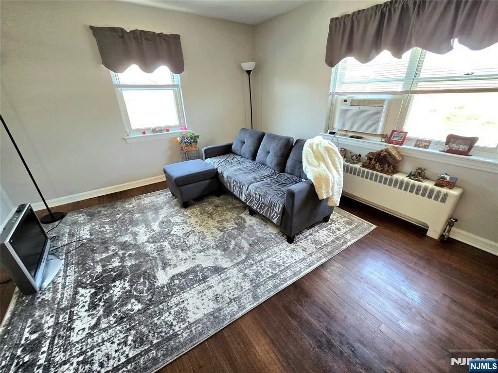 Photo of 479 Maple Hill