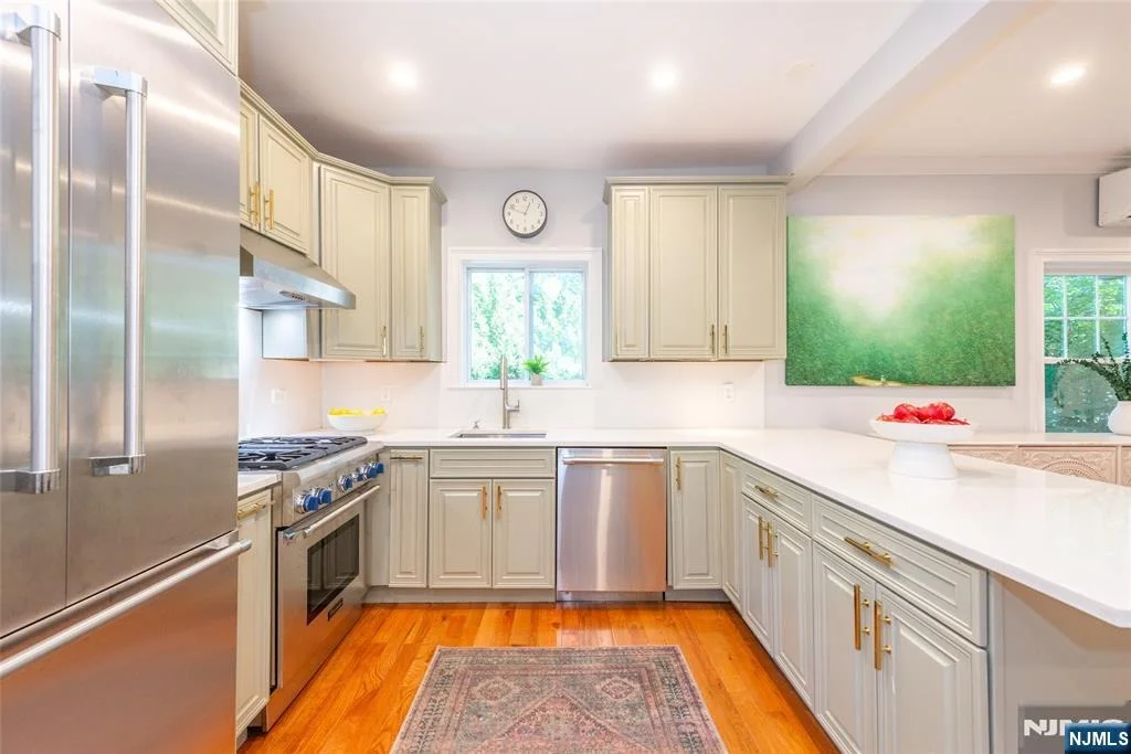Photo of 85 Evergreen