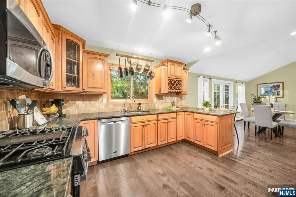 Photo of 68 Fieldstone