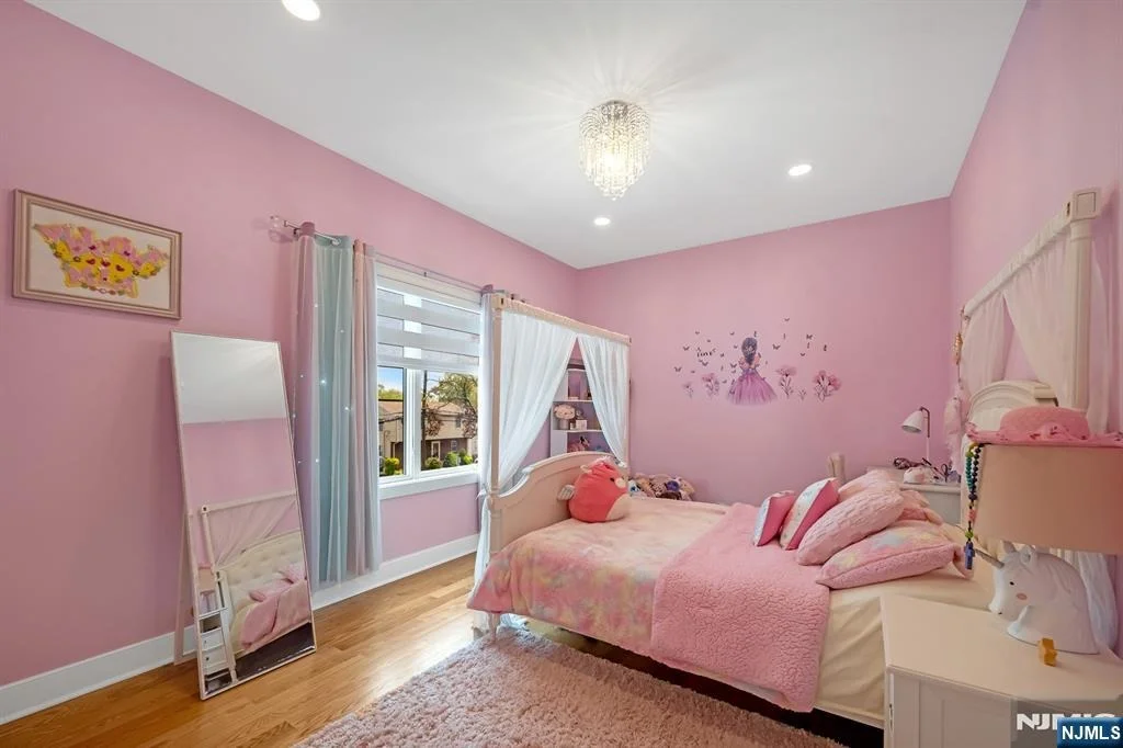 Photo of 230 Park