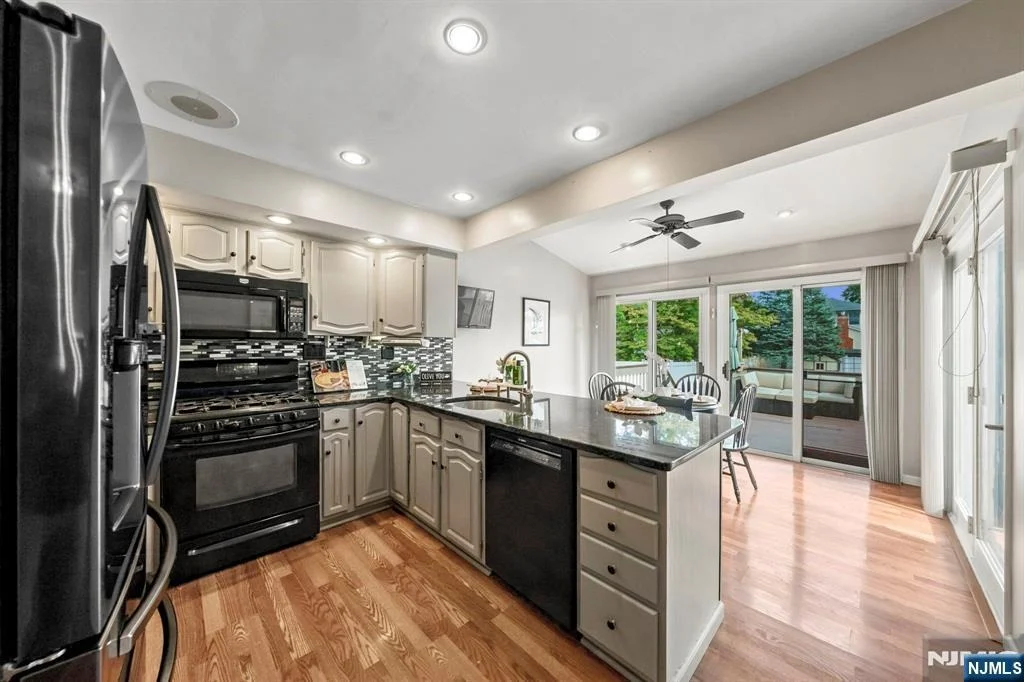 Photo of 171 Olive