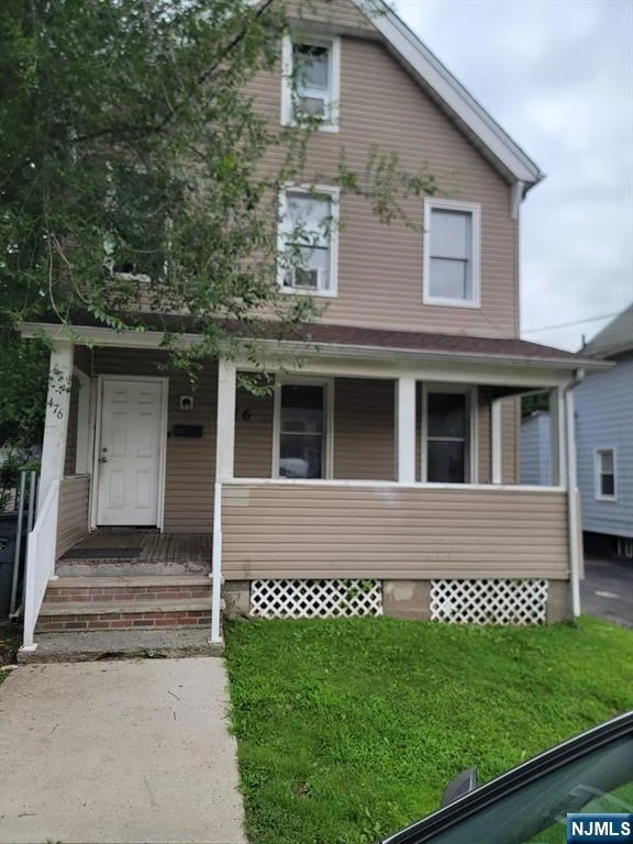 Photo of 476 Laurel