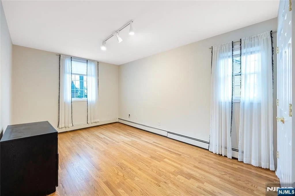 Photo of 75 Columbus
