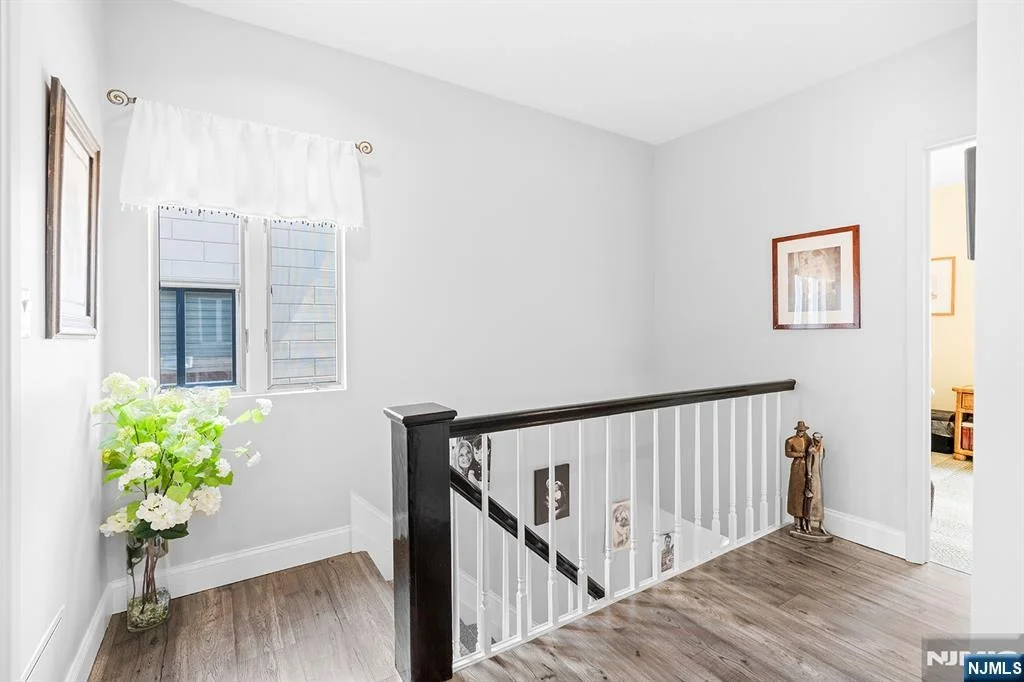 Photo of 1631 Maple