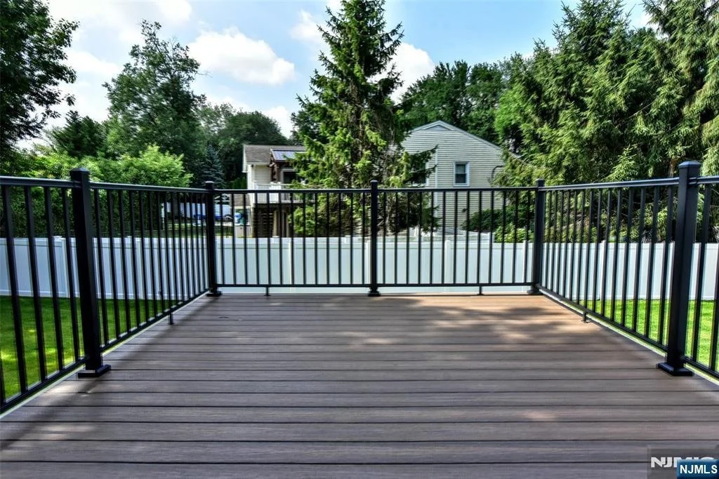 Photo of 75 Demarest