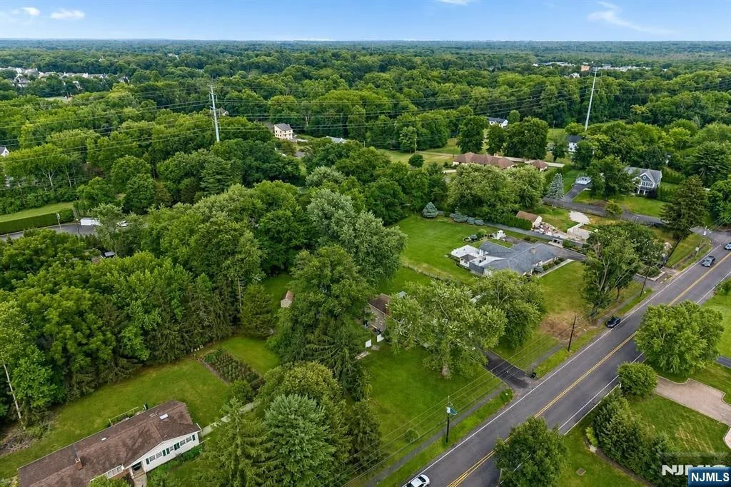 Photo of 1471 Terrill