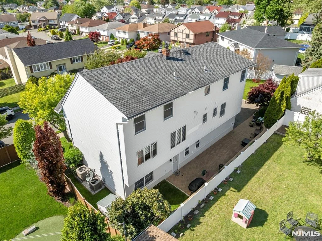 Photo of 66 Roehrs