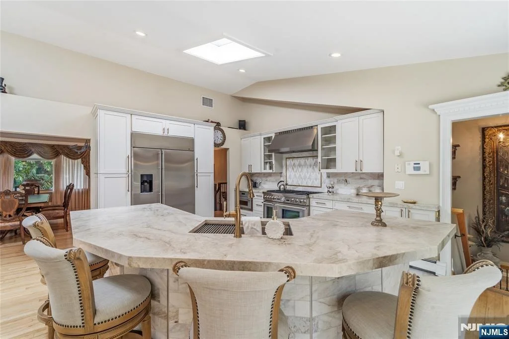 Photo of 136 Willow