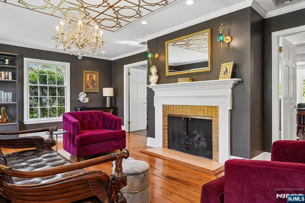 Photo of 372 Lakeview