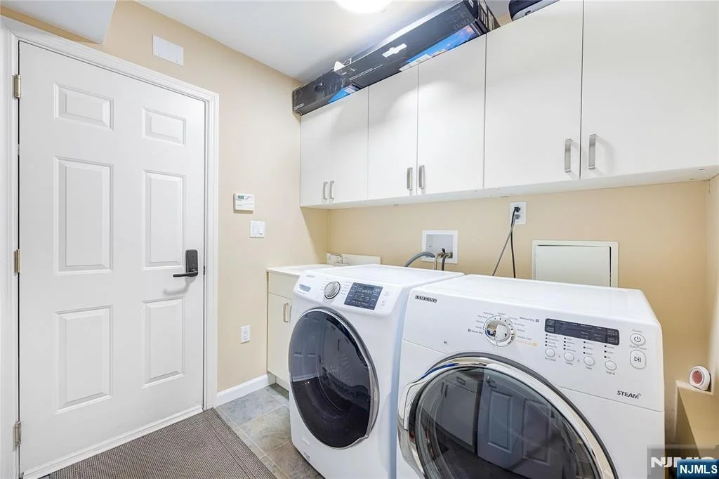 Photo of 41 Downey