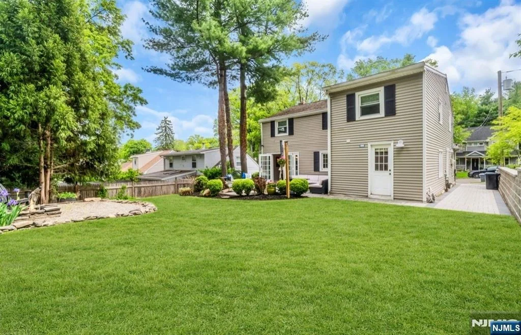 Photo of 105 Bergen