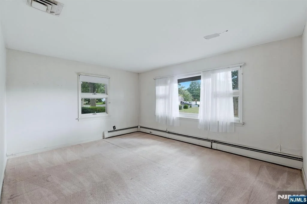 Photo of 23 Glendale