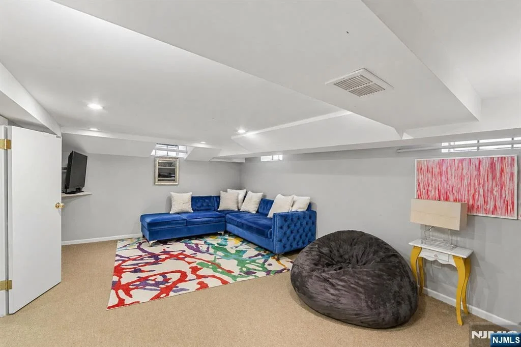 Photo of 127 Westervelt