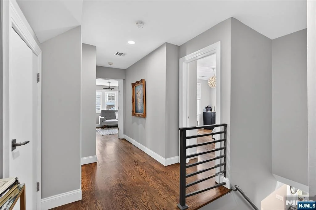 Photo of 577 Grenville