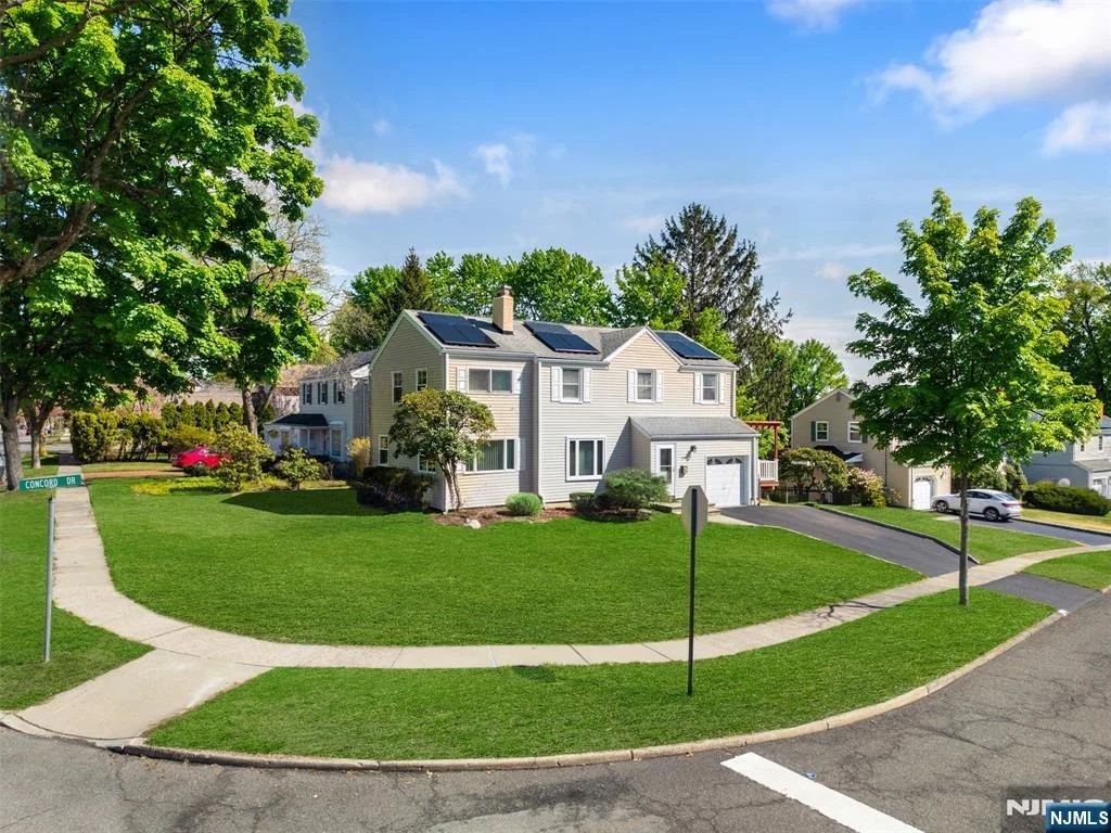 Photo of 276 Concord