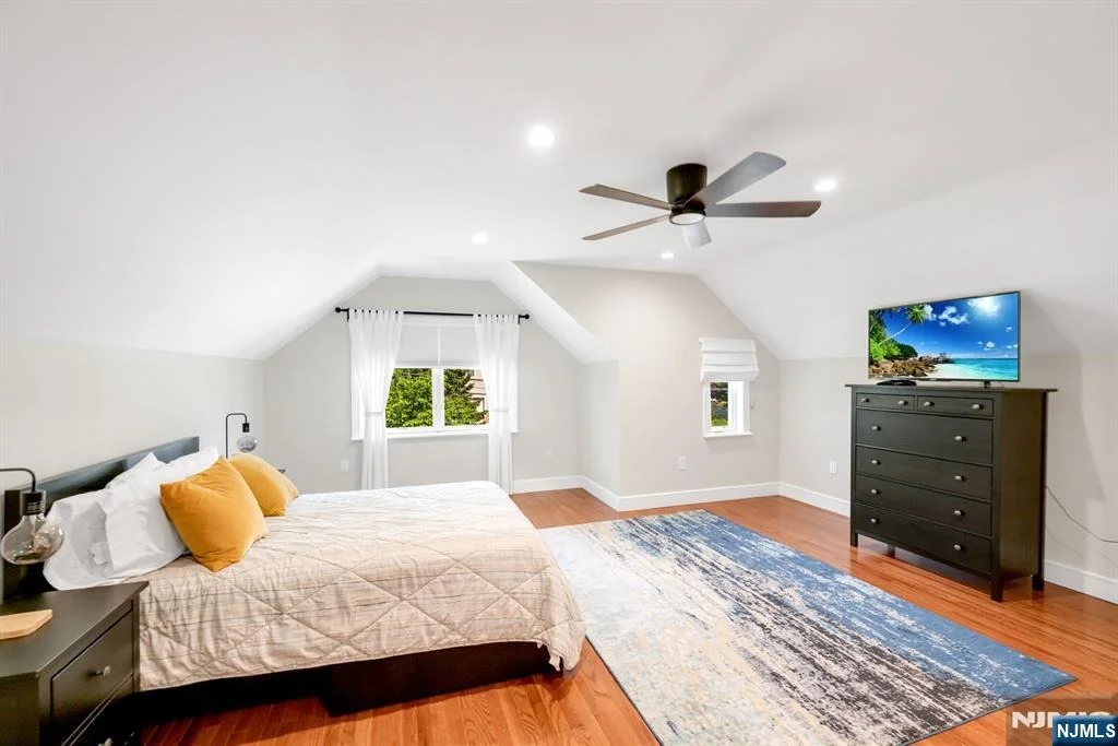 Photo of 433 Piermont