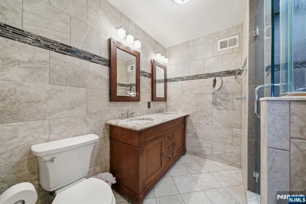 Photo of 14 Donato