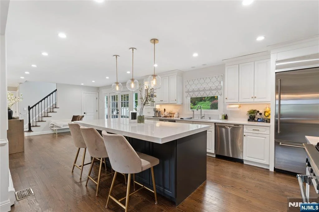 Photo of 15 Almroth