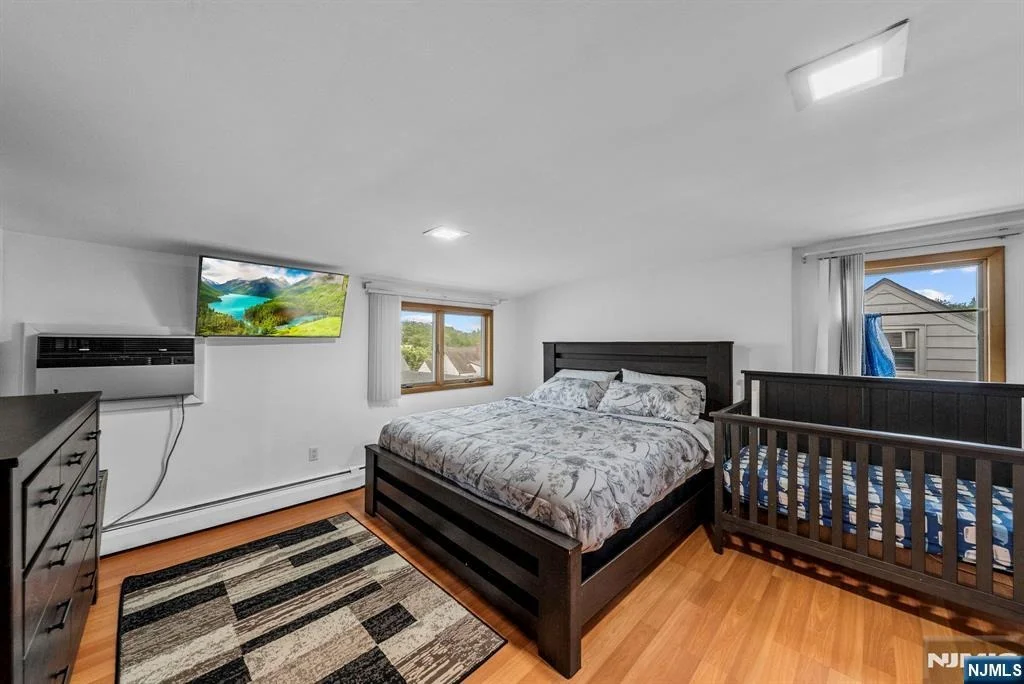 Photo of 101 Maple Hill