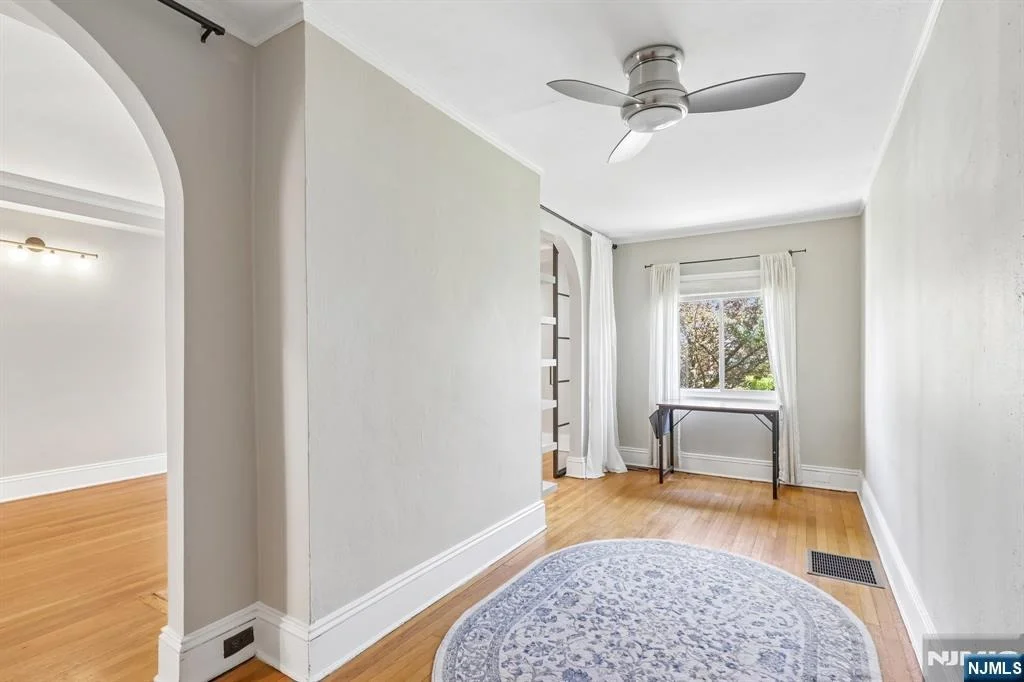 Photo of 1032-1034 Kipling