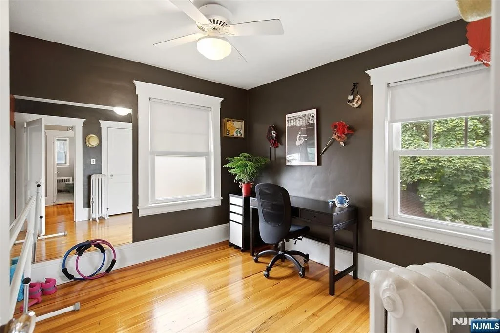 Photo of 156 Larch