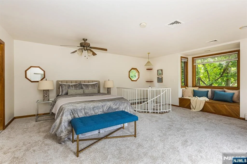 Photo of 373 Orange