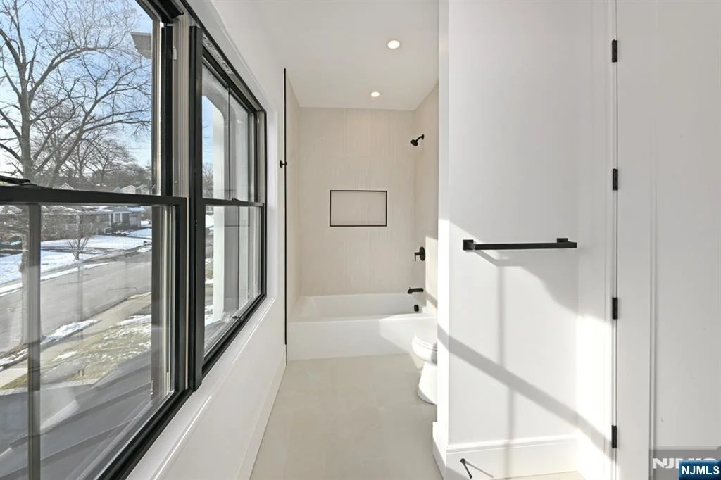 Photo of 212 Monroe