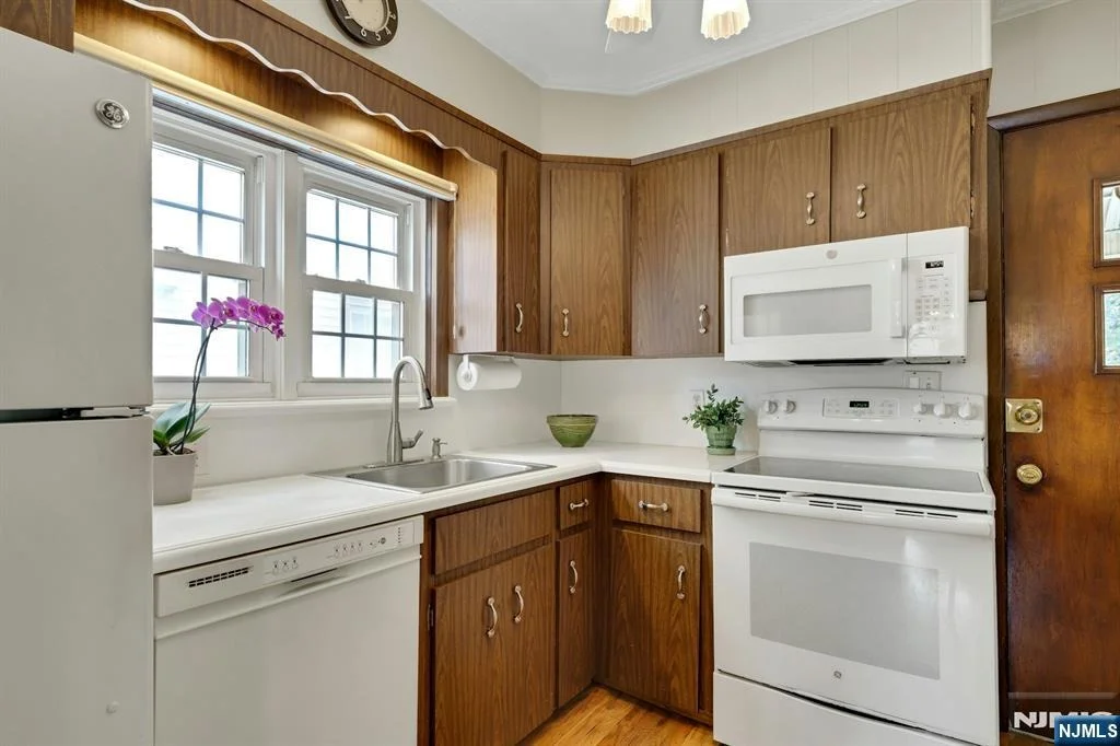 Photo of 224 Euclid