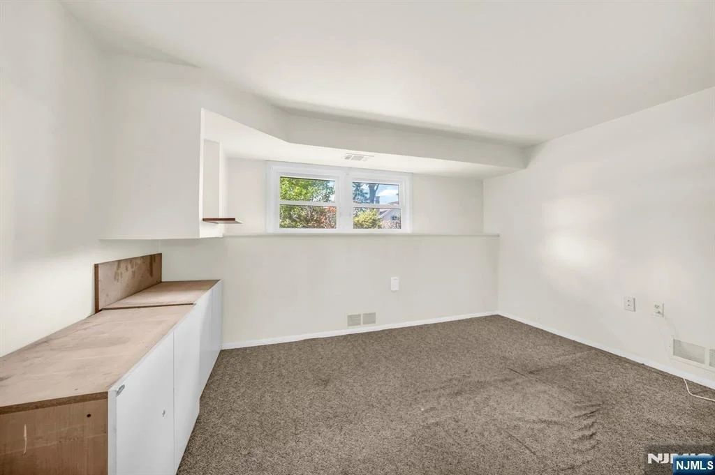 Photo of 19 Lawrence
