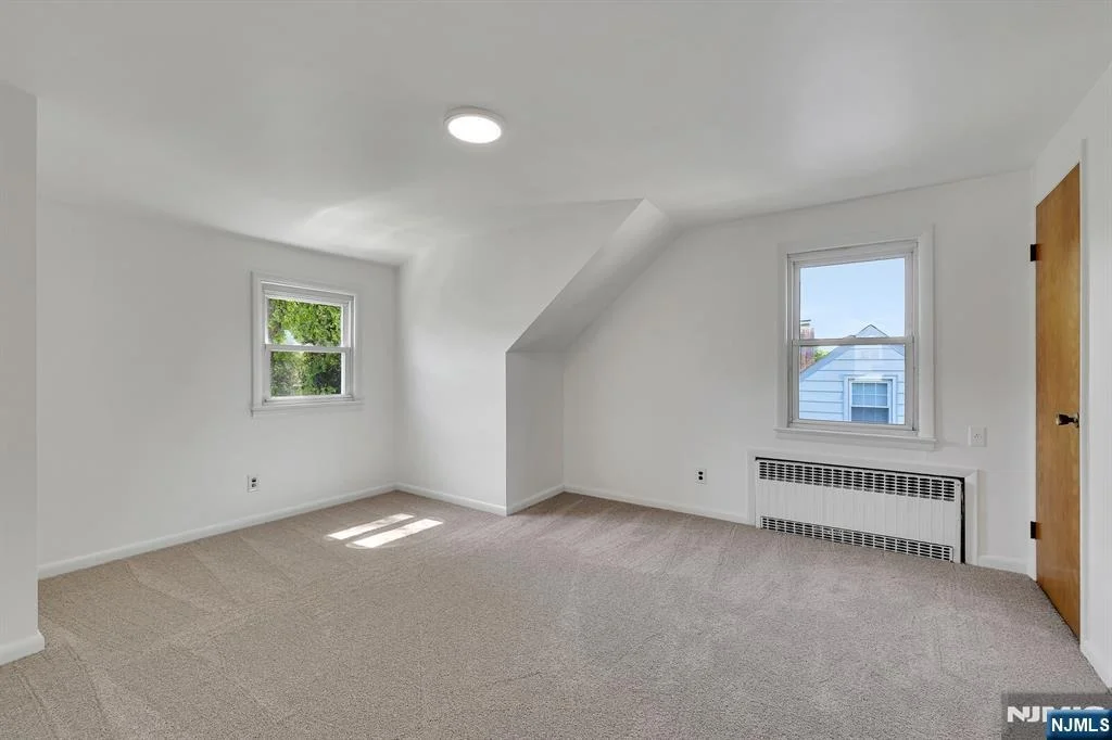 Photo of 287 Jackson