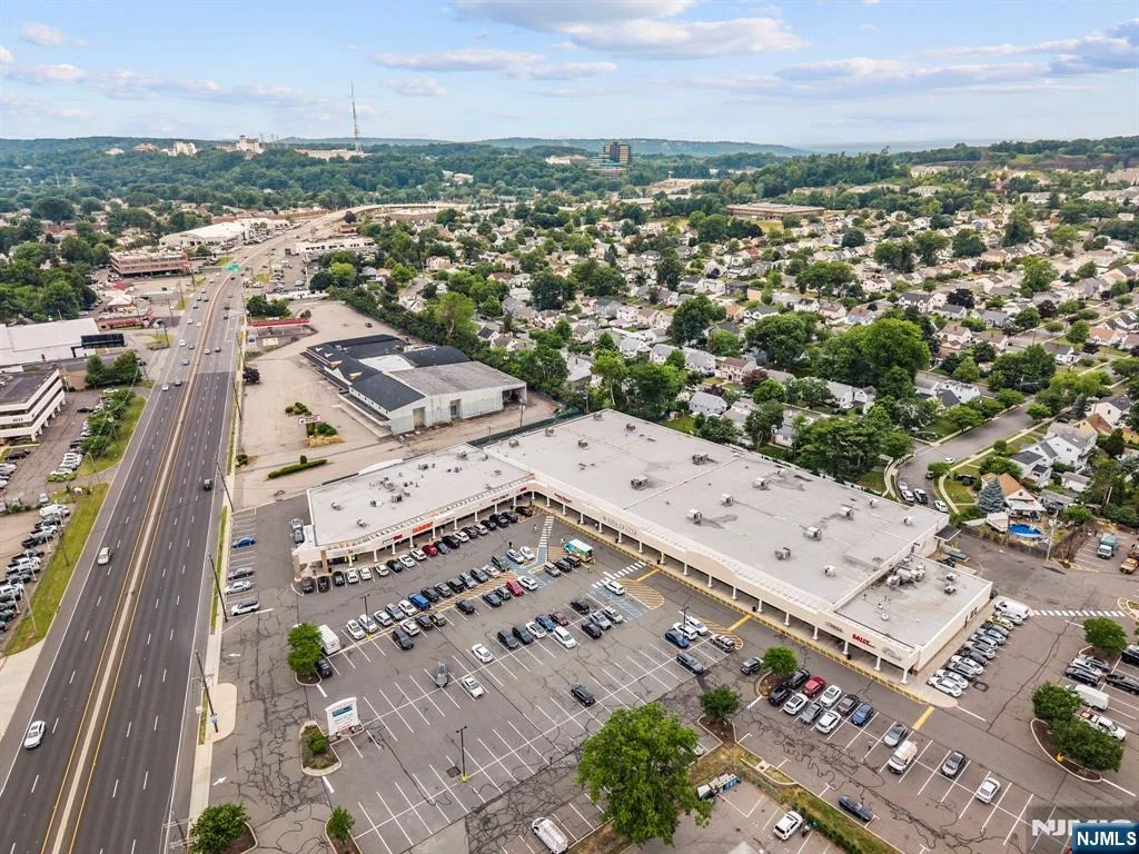 Photo of 101 Maple Hill