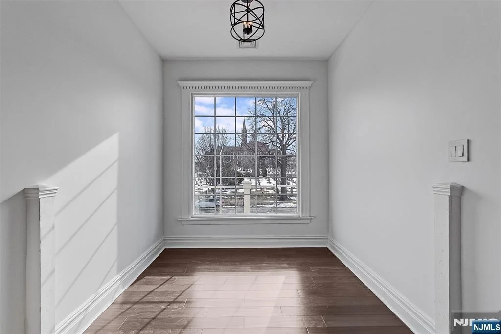 Photo of 449 Park