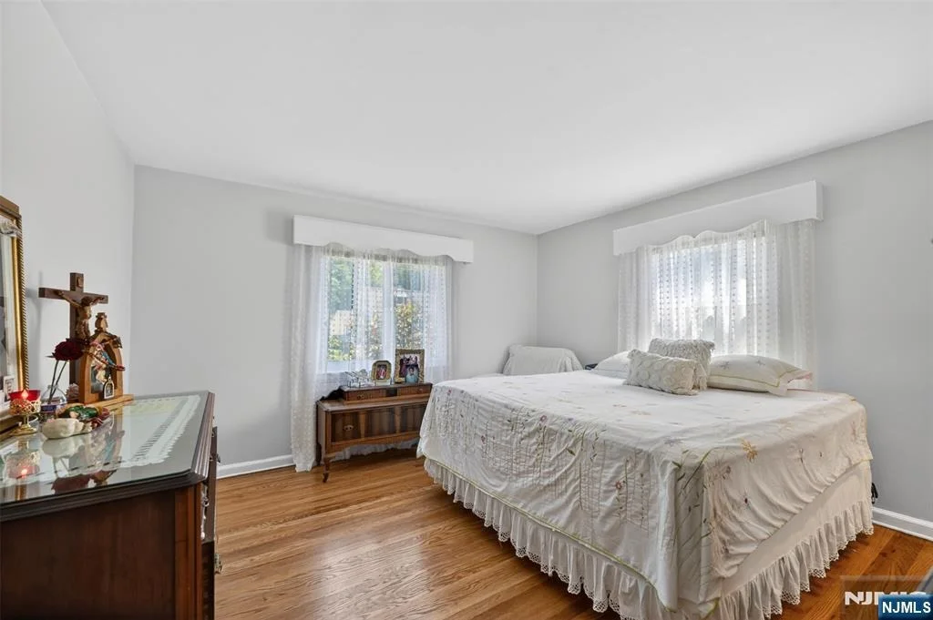 Photo of 413 Maple Hill