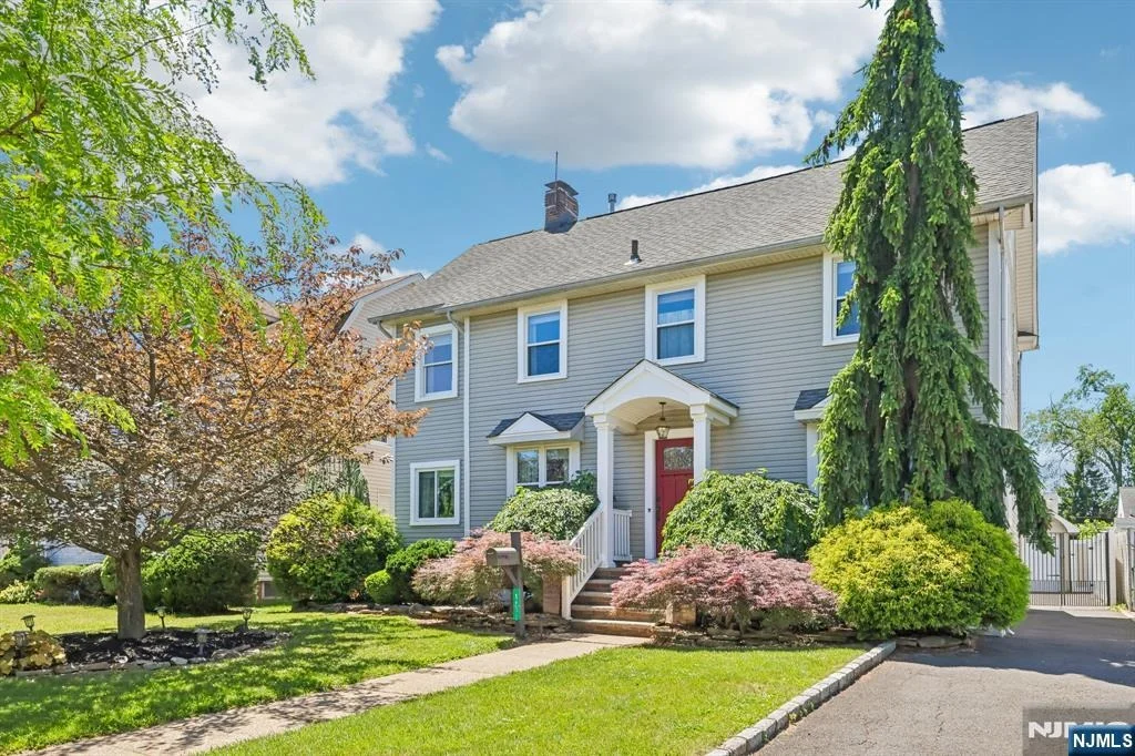 Photo of 1032-1034 Kipling