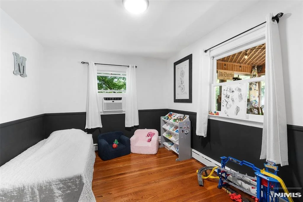 Photo of 32 Foothill