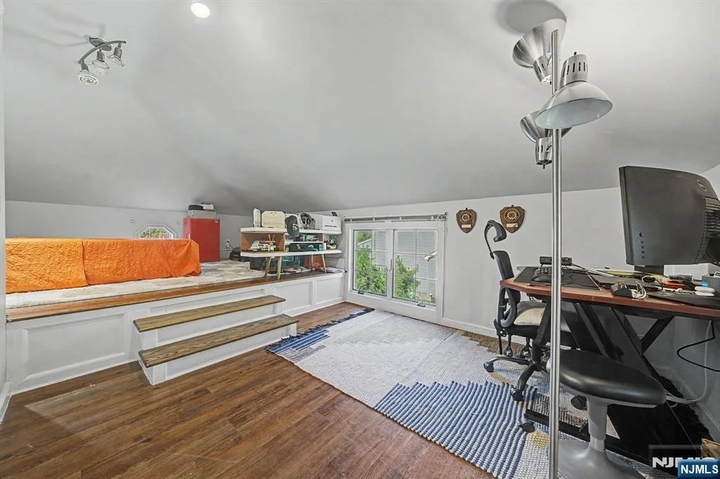 Photo of 89 Closter Dock