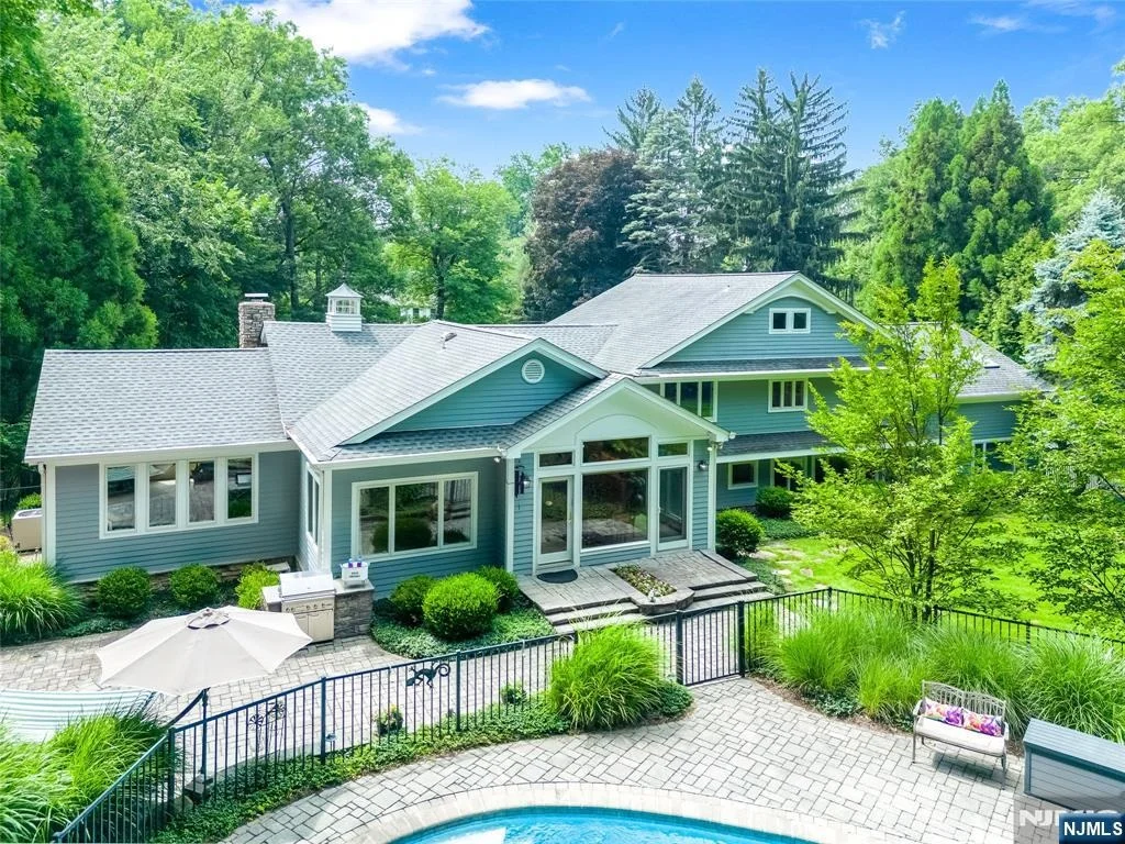 Photo of 9 Pinehill