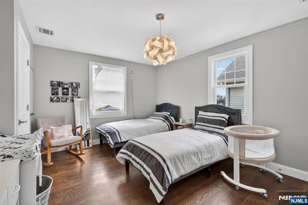Photo of 577 Grenville