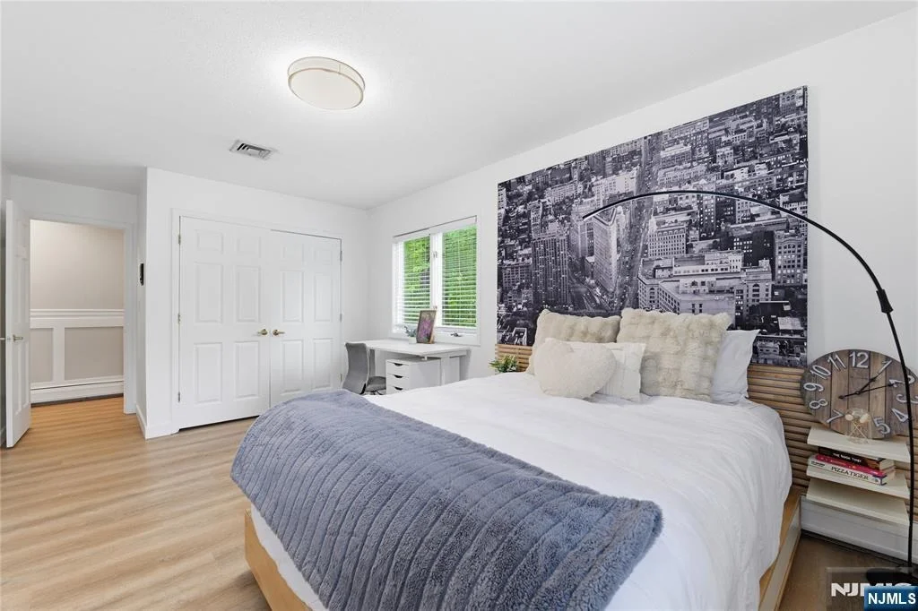 Photo of 102 Ullman