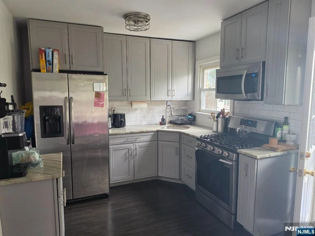 Photo of 205 Eastern