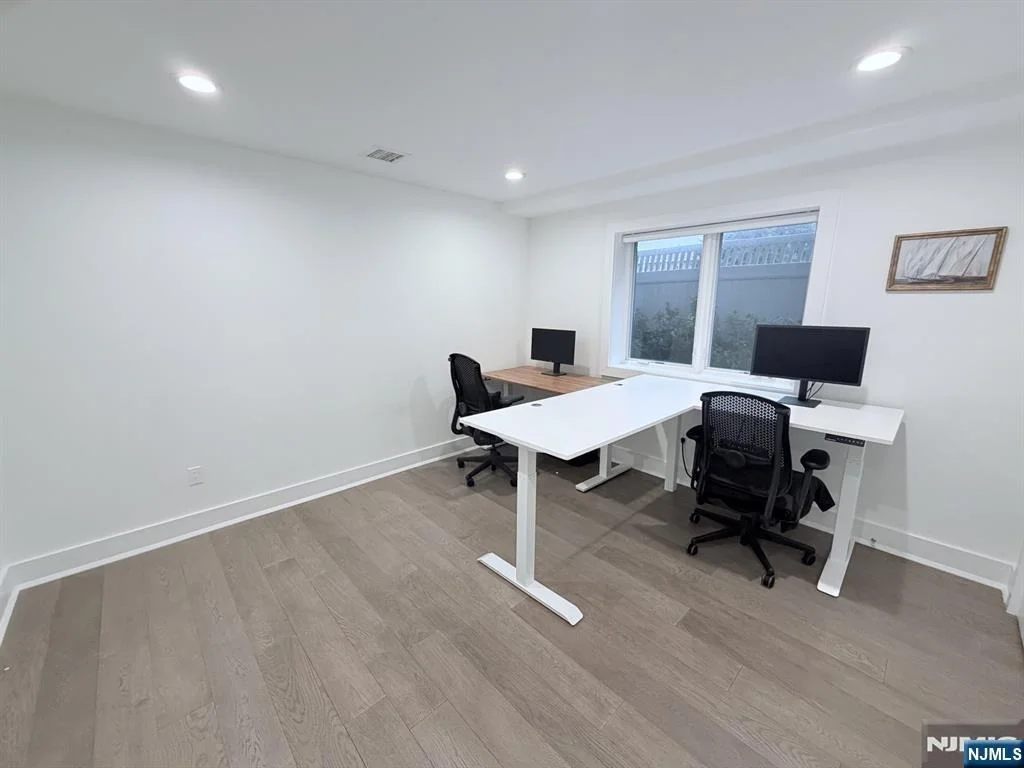 Photo of 1656 Maple