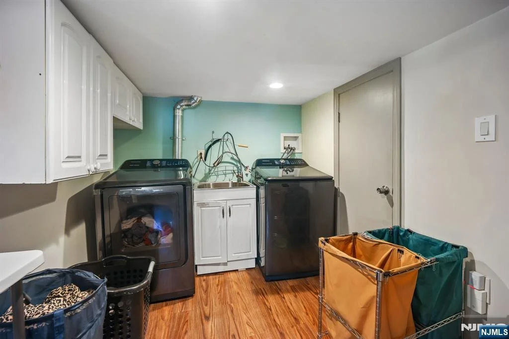 Photo of 1494 Endicott