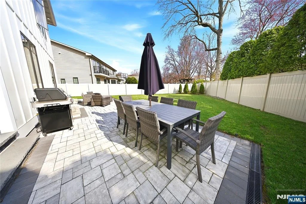 Photo of 66 Knollwood