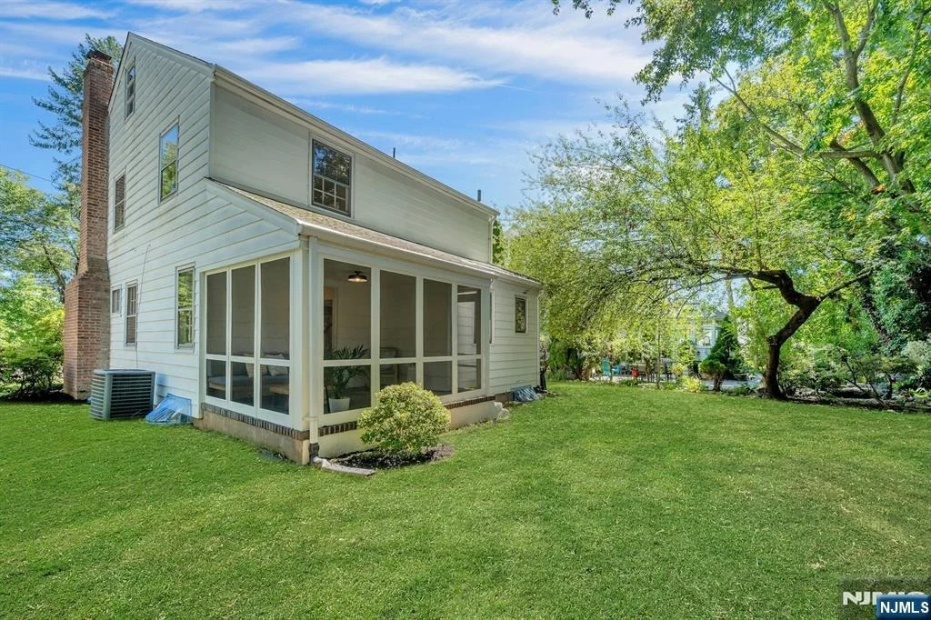 Photo of 26 Whittier