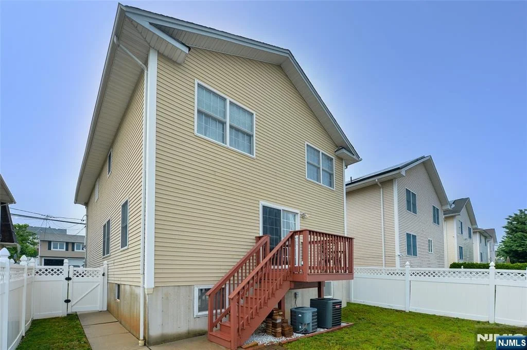 Photo of 120 Corabelle