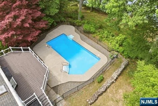 Photo of 376 Lakeview