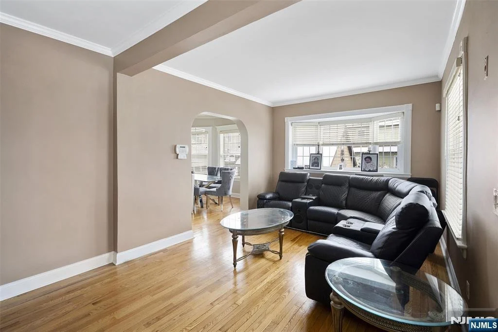 Photo of 75 Pine