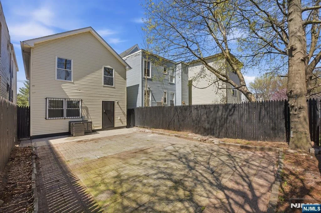 Photo of 424 15th