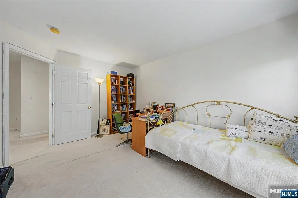 Photo of 6 Boulder